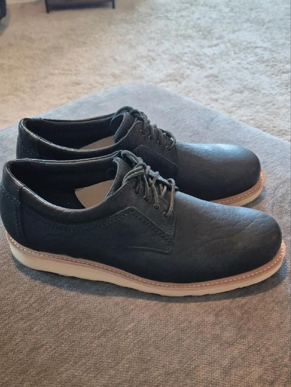 SAS Bison Black Leather Lace-Up Oxfords with Tan Welt